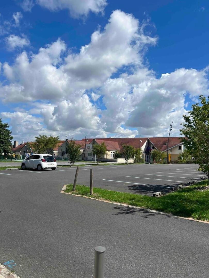 Studio Disneyland En 10 Min Paris 30 Min Montévrain Exterior foto